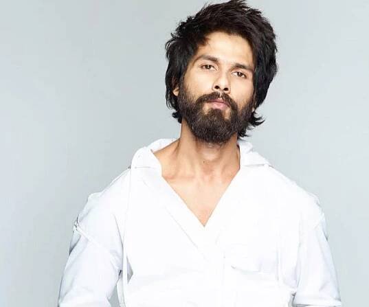 Shahid Kapoor Biography - Facts, Childhood, Family Life & Achievements of Indian Actor