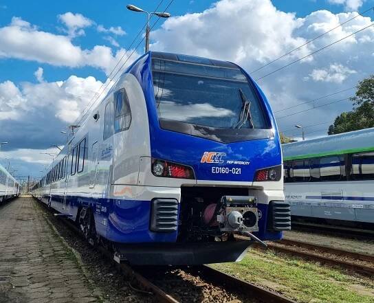 PKP Intercity převzalo další Flirty, celkem má objednáno 12 jednotek