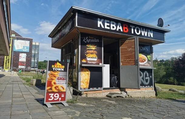 Dobrota do ruky: dürüm kebab s telecím masem pro 1 i 2 osoby