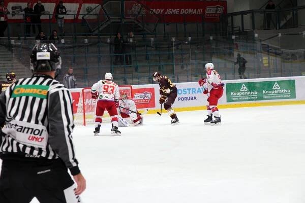 HC Dukla Jihlava – Duklu prověří další silný soupeř - HC RT TORAX Poruba 2011
