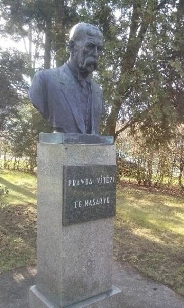 Diskuse:Seznam pomníků obětem první světové války v okrese Beroun – Wikipedie