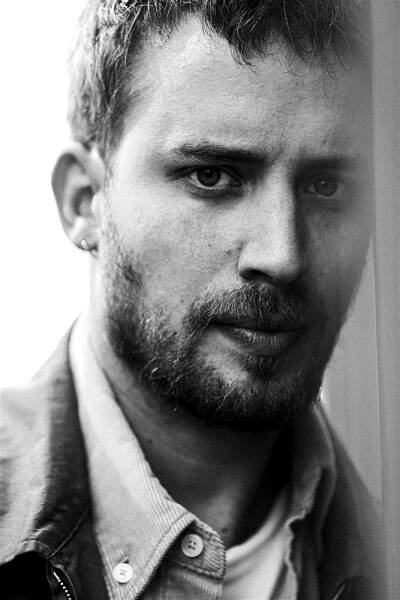 Jonas Bloquet - Acteur - UBBA 