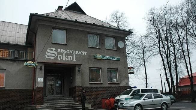 Masakr rodiny na Karvinsku: Žárlivý Makedonec zastřelil i Češku, se kterou měl dceru