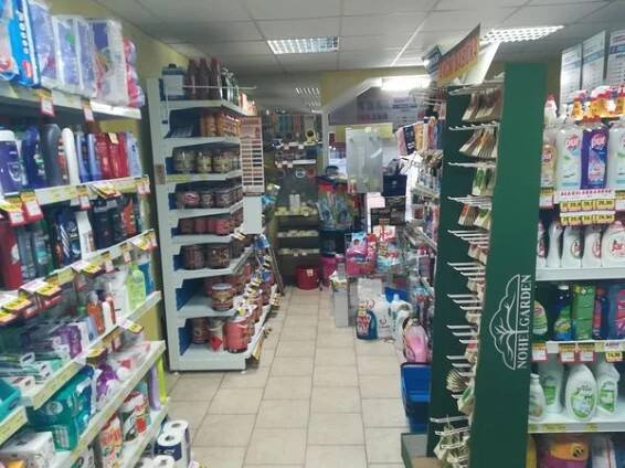 BARVY A LAKY DROGERIE foto 2
