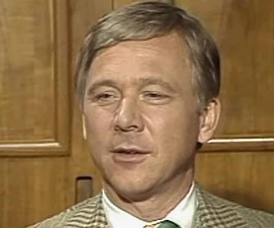 William Christopher Biography - Facts, Childhood, Family Life & Achievements