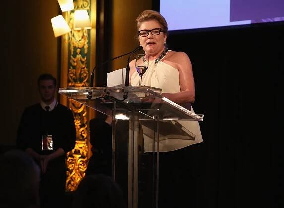 kate mulgrew 3