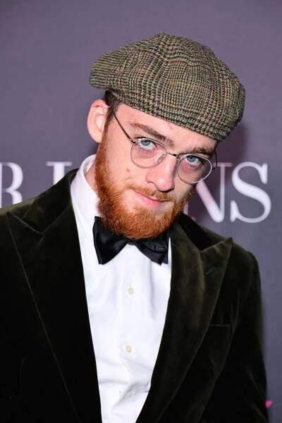 Zemřel herec Angus Cloud, známý ze seriálu Euforie. Bylo mu 25 let