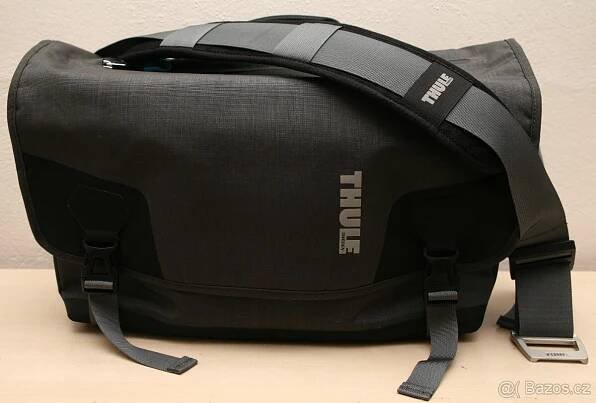 Fotobrašna THULE Perspektiv Messenger Bag - Olomouc