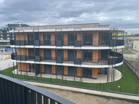 Developer UBM zkolaudoval první pražské bytové dřevostavby