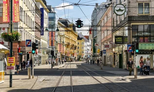 Soubor:Linz (48552830222).jpg – Wikipedie