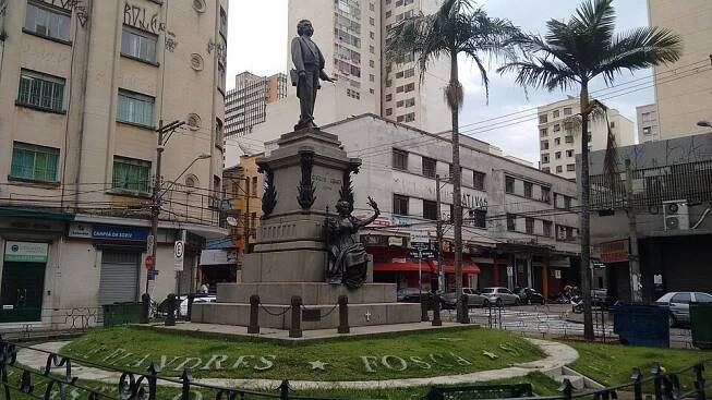 Gomes's tomb located at Bento Quirino Square, on his hometown, Campinas.