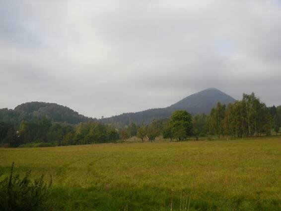 Svor - Rousínov - Cvikov -… - Trasa | Turistika.cz