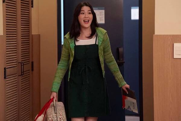 Audrey Huynh as Stella in episode 201 of 'XO, Kitty.'