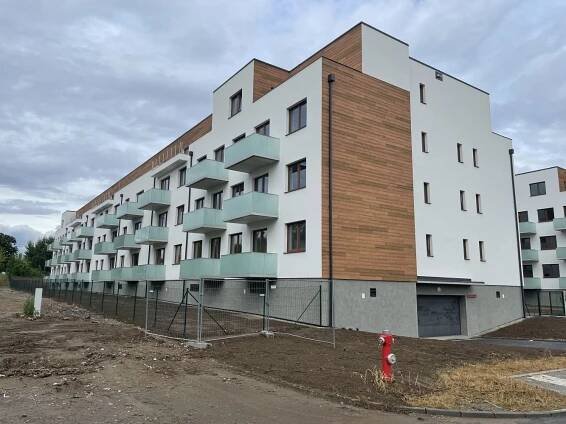 Na Šibeníku vyrůstá nové obchodní centrum