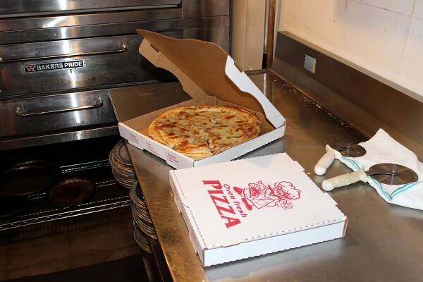 Tim's Pizza East – Gourmet pizzas, sandwiches, and salads!