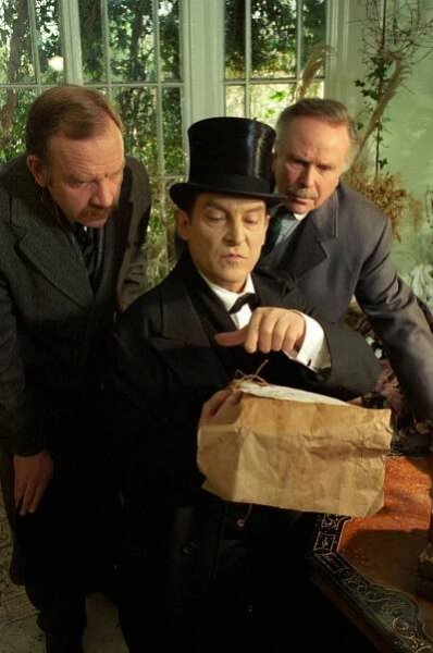 Vzpomínky Sherlocka Holmese - Lepenková krabice - Z filmu - Jeremy Brett, Edward Hardwicke