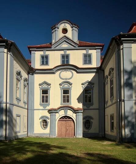 Nové Mitrovice (zámek) – Wikipedie