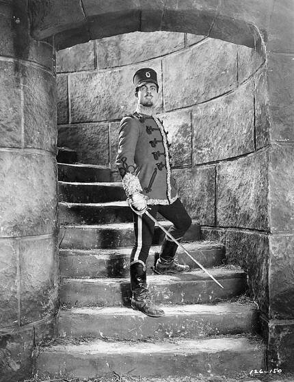 Zajatec na Zendě - Z filmu - Ramon Novarro