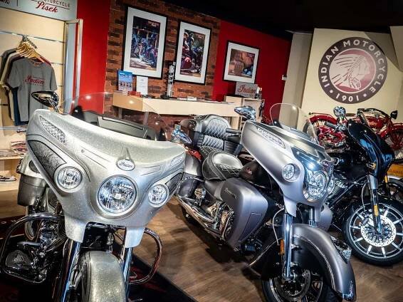 INDIAN MOTORCYCLE PÍSEK - TipMoto.com - motofirmy