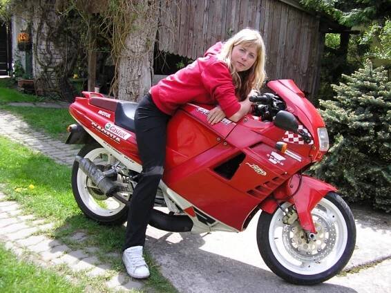 Cagiva Freccia C12 | Katalog motocyklů a motokatalog na Motorkáři.cz