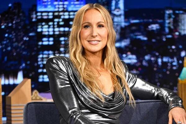 Nikki Glaser Teases Her Plans for a 'Wise Investment' — aka a Facelift — in 'August 2026': 'That's Coming'