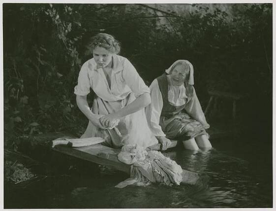 Birgit Tengroth, Aurore Palmgren - Mans kvinna - Z filmu