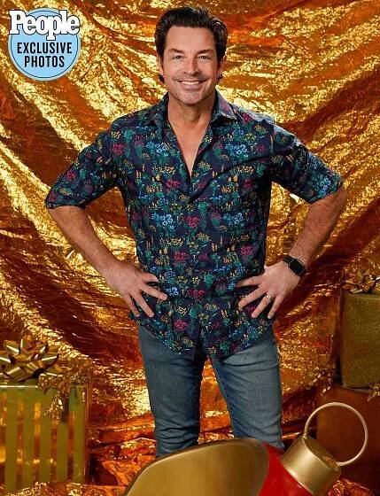 Christmas Con portrait studio brennan elliott