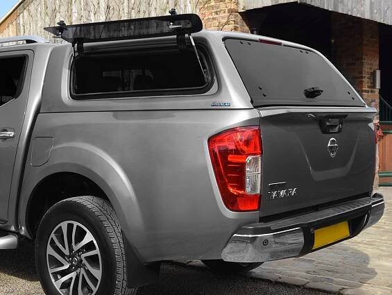 Hardtop Aeroklas with side opening windows Nissan Navara 2016 - 