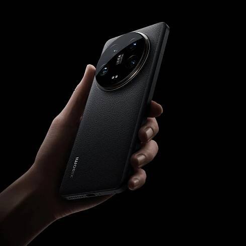 Xiaomi 14 Ultra 16/512GB černá | Mi Store 