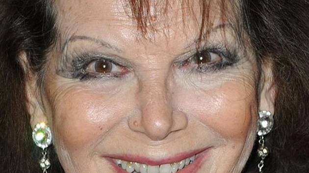 Stará Claudia Cardinálová