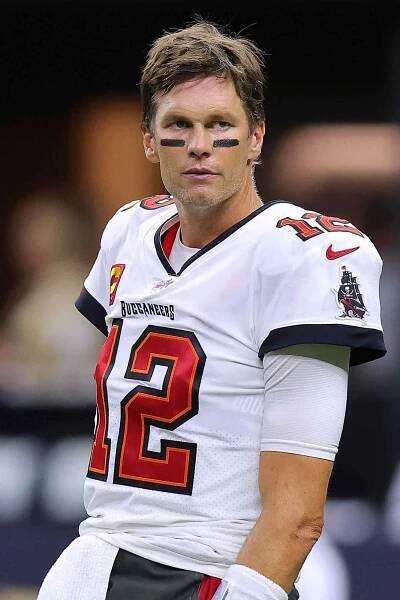 Tom Brady Loses Game Against the Steelers amid Gisele Bündchen Marriage Drama