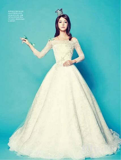 mina-fujii-wedding-magazine-3