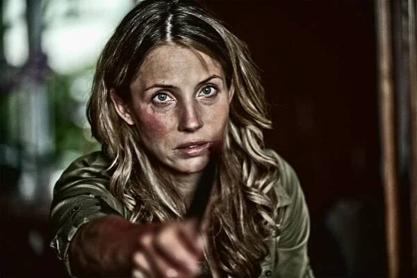 ID:A - Z filmu - Tuva Novotny