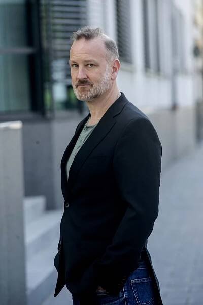 Thomas Douglas, Actor & Speaker | Downloads