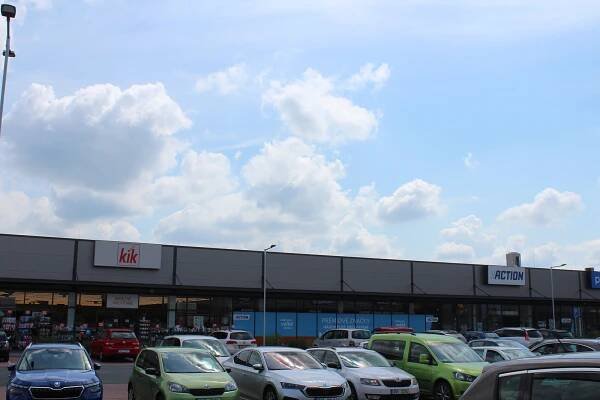 Retail park Ovčáry bude po rozšíření gigantický. Čeká se na důležitý krok