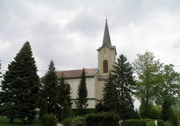 Soubor:Studenec SM-2009-05-07-Kostel.JPG – Wikipedie
