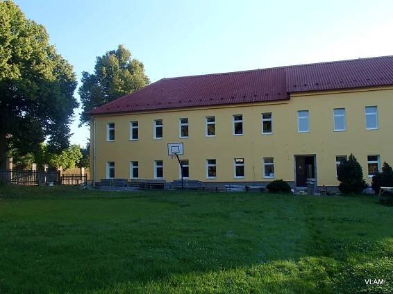 Rekonstrukce základní školy - Nová fasáda - Oficiální stránky obce Bohutín