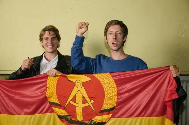 Willkommen bei den Honeckers - Z filmu - Maximilian Meyer-Bretschneider, Max Mauff