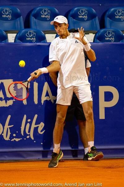 Wawrinka and Popyrin into the finals in Umag ‹ TennisPhotoWorld.com