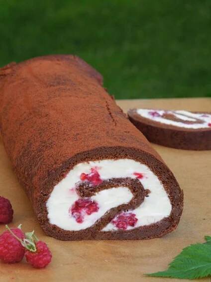 Recept na kakaovou roládu s malinami: