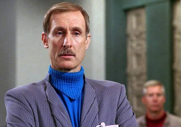 Star Trek: Nová generace - Štvanec - Z filmu - James Cromwell