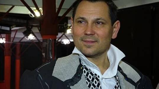 Pavel Vítek má hrát v Plesu upírů starého profesora: V kostýmu ale vypadá spíš jako lázeňský švihák - Super.cz