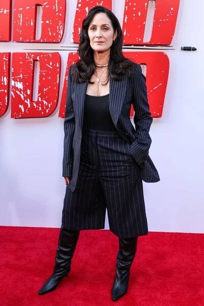 Carrie-Anne Moss Style, Clothes, Outfits and Fashion • CelebMafia