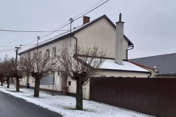 Milotice nad Bečvou - obecní úřad foto 1
