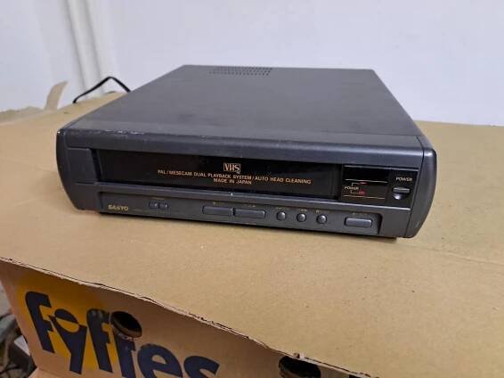 VHS přehrávače Sanyo VHP-Z2HD - TV, audio, video