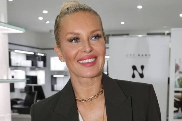 KOMENTÁŘ: Simona Krainová už s ukradenou identitou nic neudělá. Ale ...