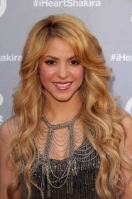 Stáhnout - Shakira v iHeartRadio Release párty pro Shakiinu exkluzivní Deluxe edici, jejímž hostitelem je Target, iHeartRadio Theater, Burbank, CA 03-24-14 — Stock obrázek