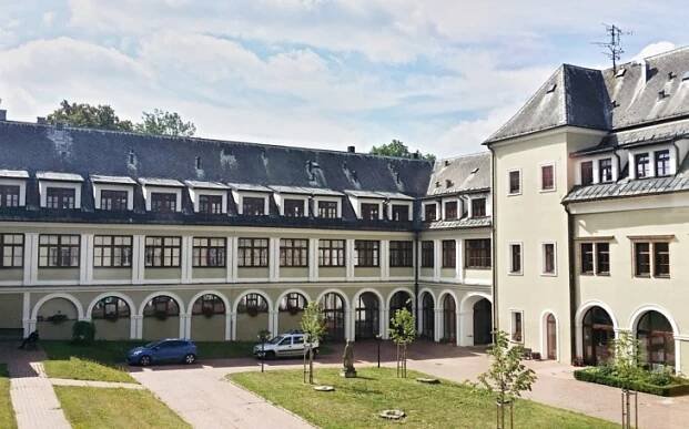 K nápadům na nové využití zvou místní samosprávy, ale nejen je. Pardubický kraj do tří až čtyř let opustí Zámek Bystré | Krajské listy.cz