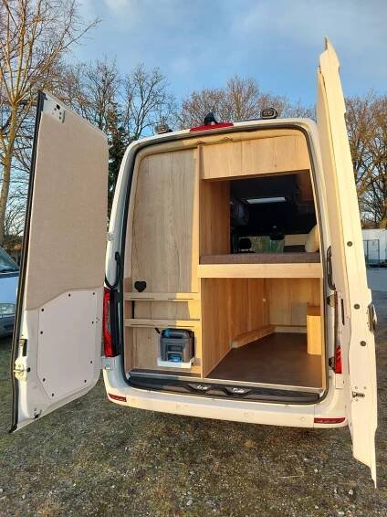 Obytný vůz pro 2 osoby | KRS Van Class