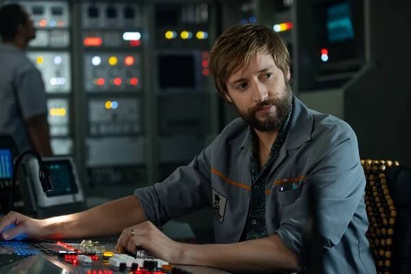 Vetřelec se dostal na Zemi. Ve sci-fi seriálu nechybějí nové příšery